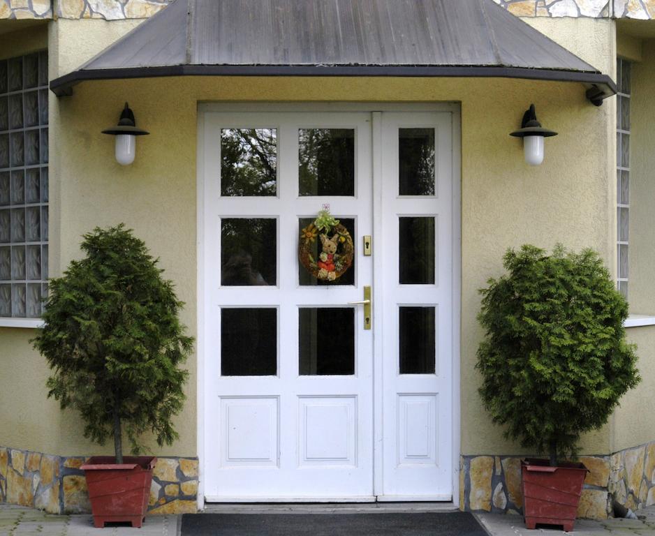 Hegyesi Vendeghaz Bed & Breakfast Gödöllő Dış mekan fotoğraf