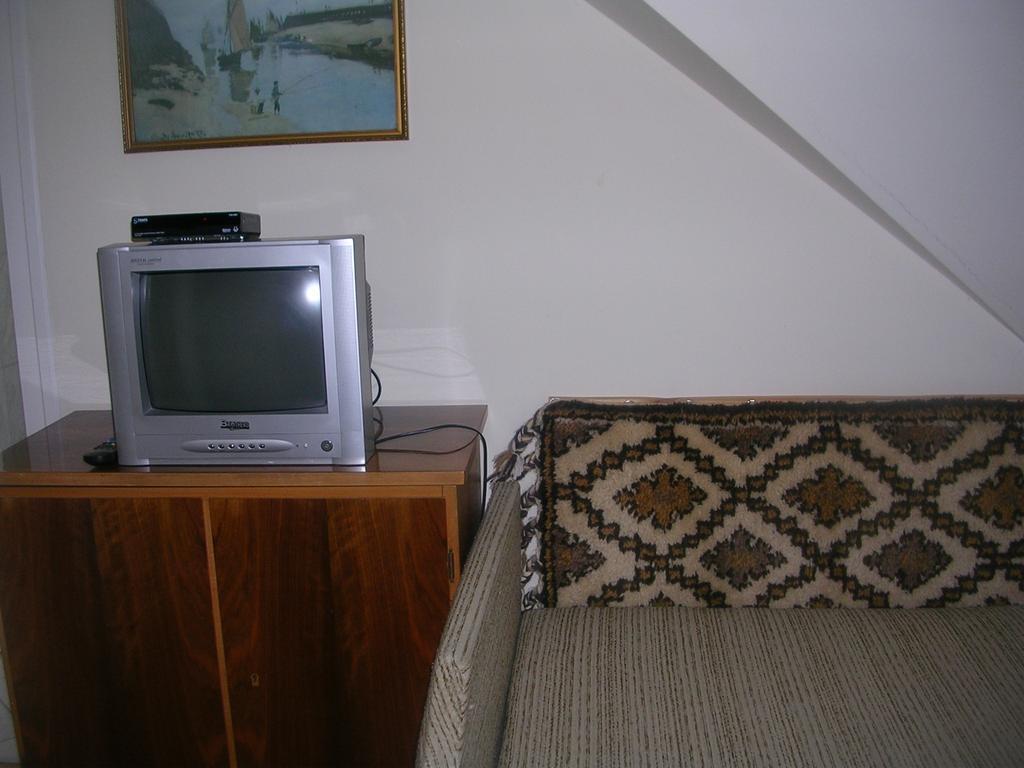Hegyesi Vendeghaz Bed & Breakfast Gödöllő Dış mekan fotoğraf